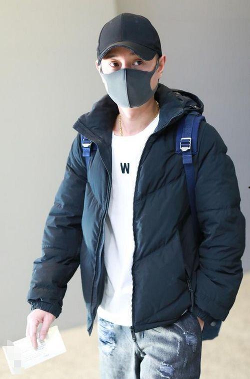 男明星们爱穿的羽绒服,男明星们的冬日时尚秘籍