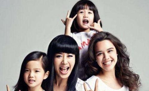 比老公小12岁的女星,揭秘比老公小12岁的女星甜蜜生活