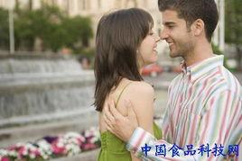 老公无能_让我和别人